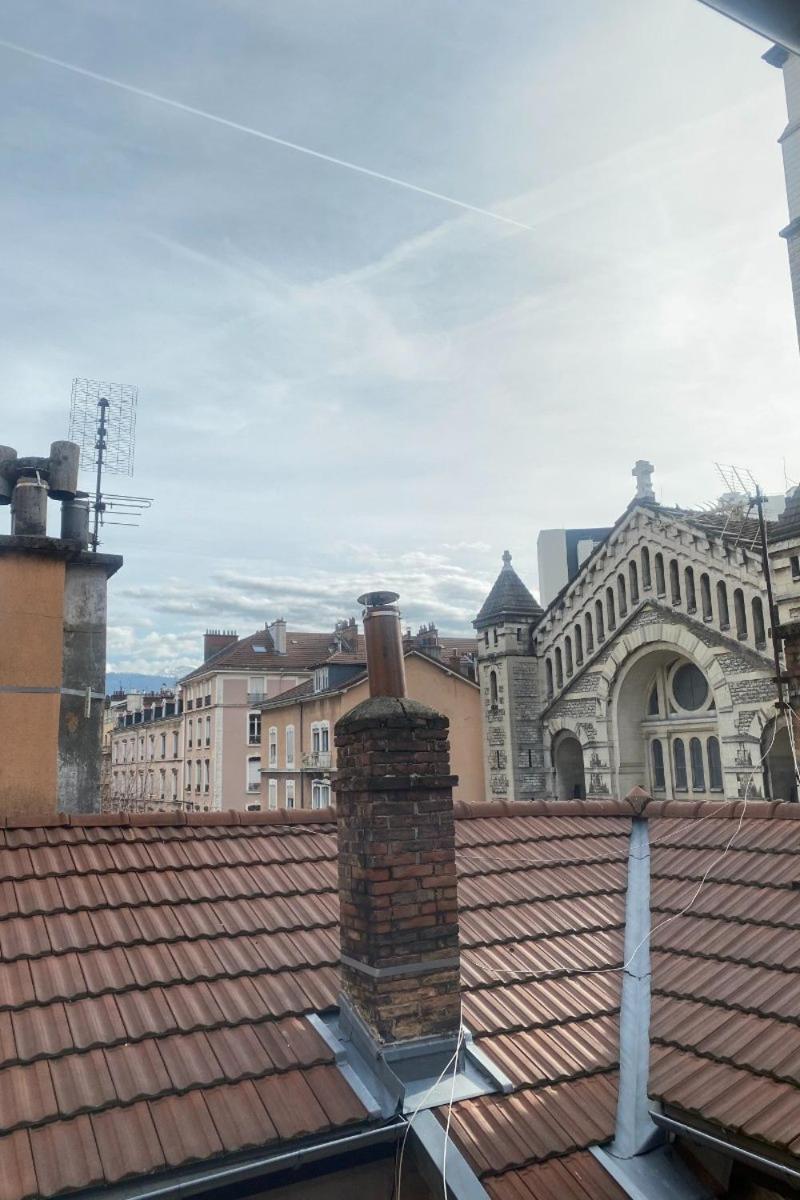 Bel Appartement Moderne Au Coeur De Grenoble Exterior foto